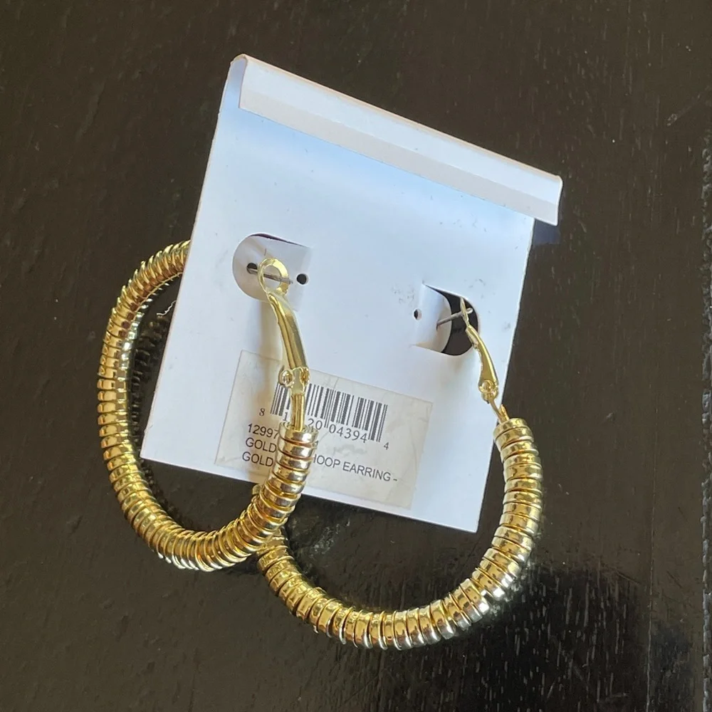 GOLD COIL HOOP EARRING by Jules Smith, NWT. - Picture 10 of 15